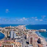 Hotel Delfines