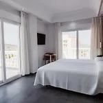 Hotel Delfines