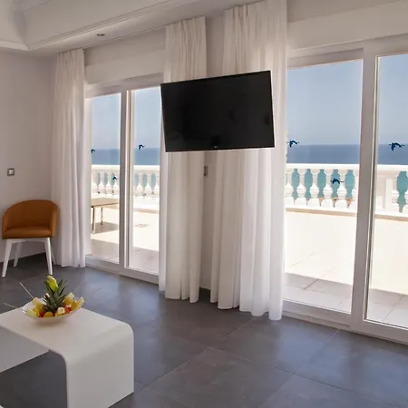 Delfines Отель 4*