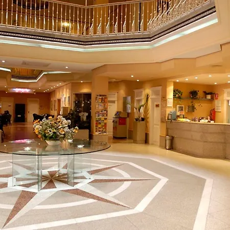 Отель Delfines Ла-Манга-дель-Мар-Менор