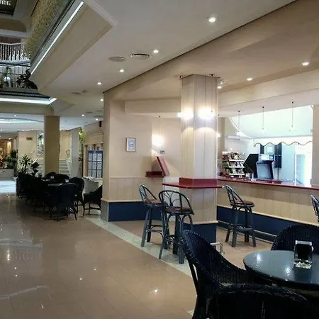 호텔 Delfines 라망가델마르메노